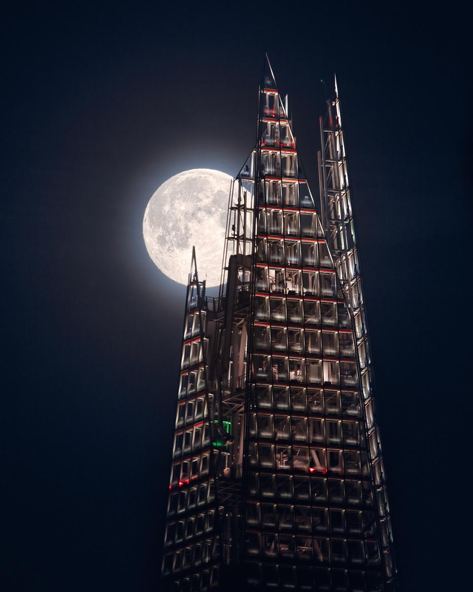 OM-21864-1_The Moon And the Shard © Mathew Browne.jpg