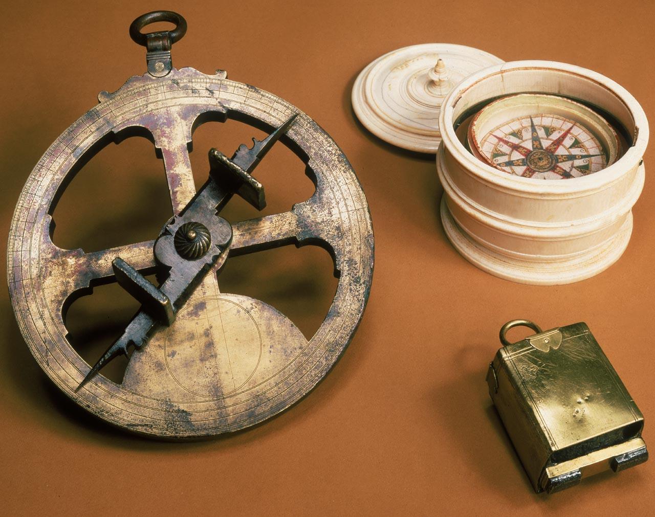 What is a mariner's astrolabe?